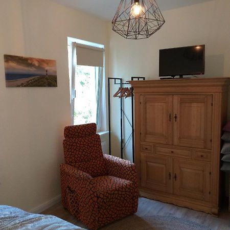 Friesenauster - Grosse Ferienwohnung Fuer Bis Zu 6 Personen Jever Luaran gambar